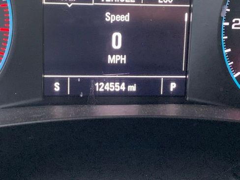 Used 2019 Chevrolet Traverse LS w/ LPO, Blackout Package FWD image 8
