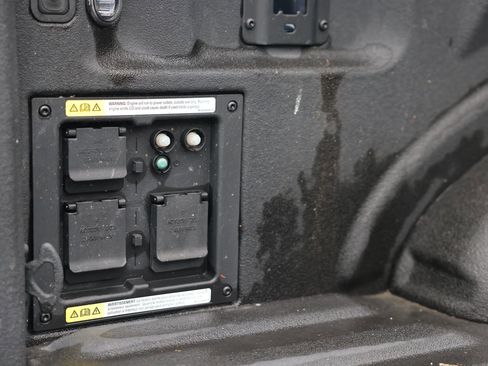 Certified 2023 Ford F150 Lariat w/ Equipment Group 502A High image 17