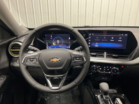New 2026 Chevrolet Trax LT image 11