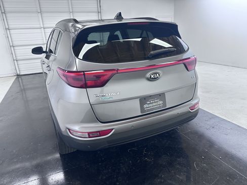 Used 2018 Kia Sportage EX w/ EX Technology Package FWD image 11
