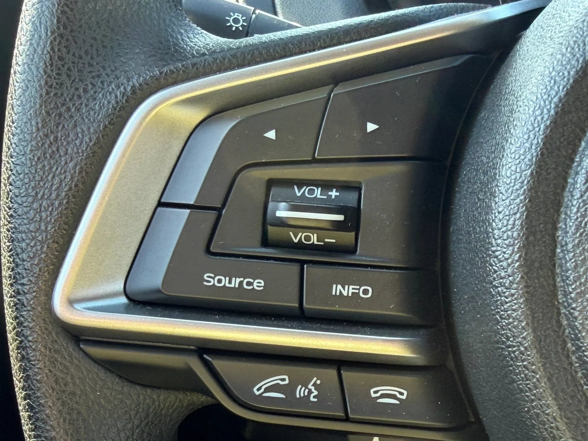 Used 2020 Subaru Impreza 2.0i AWD/4WD image 11