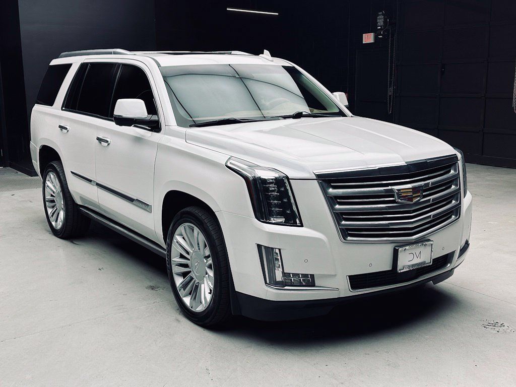 Used 2016 Cadillac Escalade Platinum AWD/4WD image 8