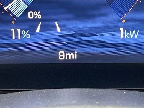 New 2026 Chevrolet Equinox EV LT image 2