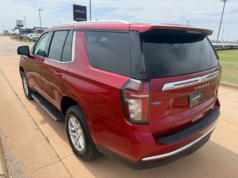 Used 2022 Chevrolet Tahoe LT w/ Luxury Package image 5