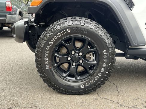 Used 2022 Jeep Wrangler Sport AWD/4WD image 12