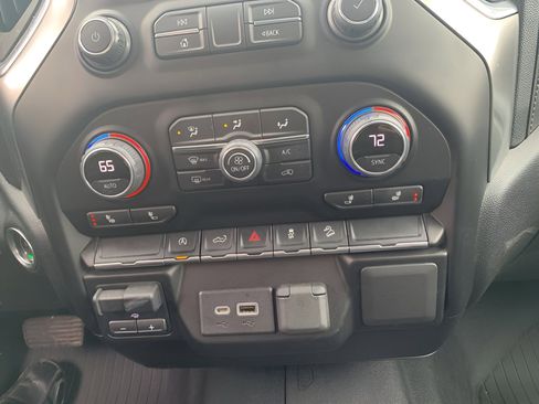 Used 2022 Chevrolet Silverado 1500 RST image 14