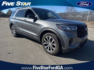Used 2025 Ford Explorer ST-Line video 1