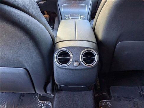 Used 2021 Mercedes-Benz GLC 300 image 18