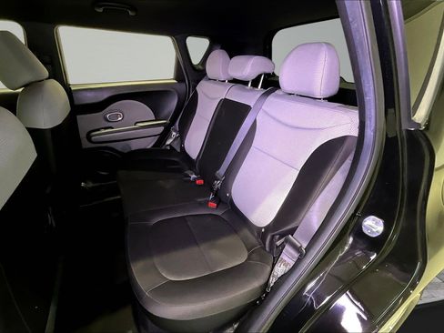 Used 2017 Kia Soul FWD image 20