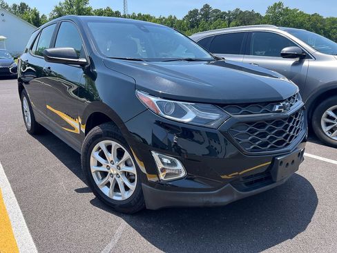 Used 2021 Chevrolet Equinox LS w/ LPO, Blackout Package FWD image 7