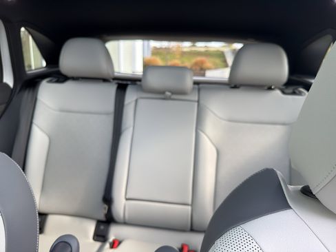 Used 2021 Volkswagen ID.4 Pro S image 15