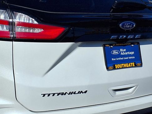 Certified 2023 Ford Edge Titanium image 25