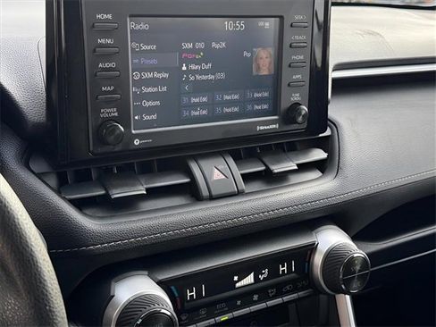 Used 2021 Toyota RAV4 XLE image 17