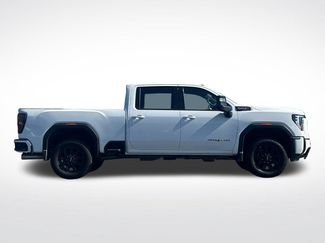 Used 2025 GMC Sierra 2500 AT4 w/ Technology Package AWD/4WD video 2
