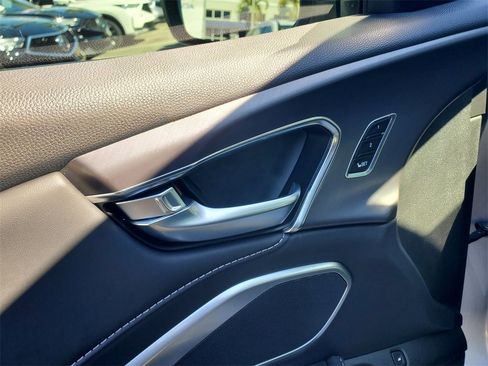 Used 2025 Acura RDX SH-AWD image 22