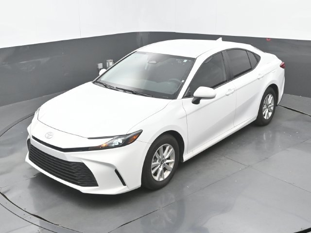 Used 2026 Toyota Camry LE FWD image 16