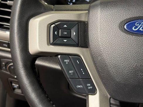 Used 2018 Ford F150 Lariat w/ Equipment Group 502A Luxury image 23