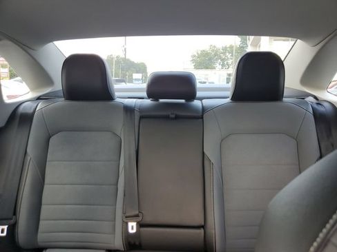 Certified 2025 Volkswagen Jetta SE FWD image 11