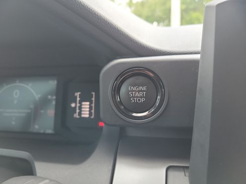 Certified 2025 Toyota Tacoma SR5 RWD image 28