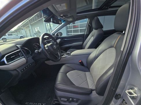 Used 2018 Toyota Camry XLE w/ Audio Package image 17