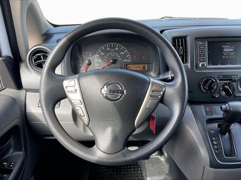 Used 2021 Nissan NV200 S w/ Back Door Glass Package image 6