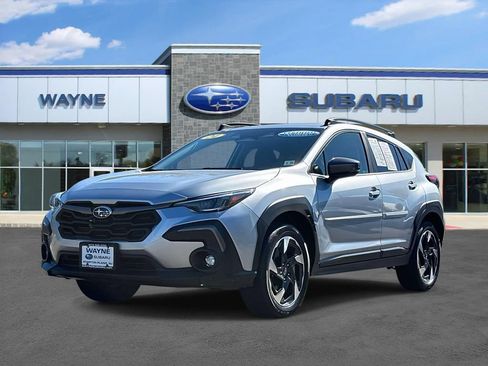 Used 2024 Subaru Crosstrek 2.5i Limited w/ Crosstrek Mirror Package AWD/4WD image 2