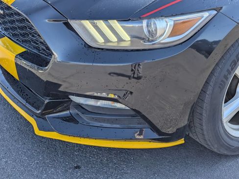 Used 2017 Ford Mustang Coupe RWD image 12