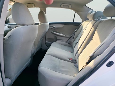 Used 2013 Toyota Corolla image 10