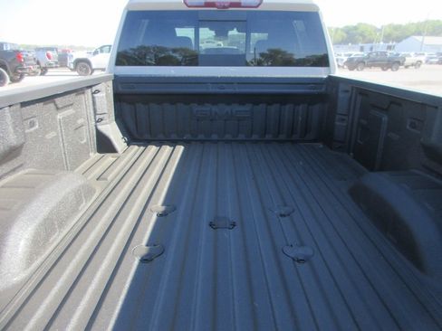 New 2026 GMC Sierra 3500 AT4 w/ AT4 Premium Plus Package AWD/4WD image 7