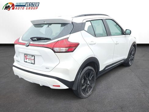 Used 2024 Nissan Kicks SR w/ SR Premium Package image 6