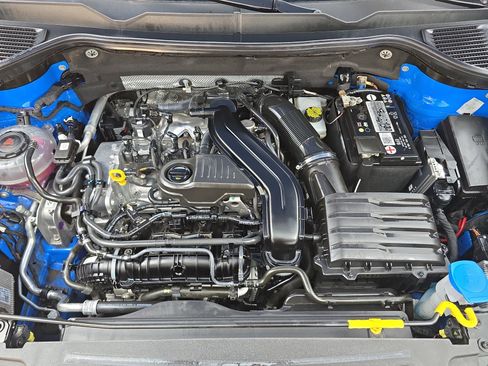 Certified 2022 Volkswagen Taos SEL w/ Panoramic Sunroof Package image 30