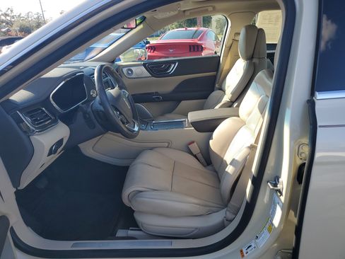 Used 2018 Lincoln Continental Reserve image 20