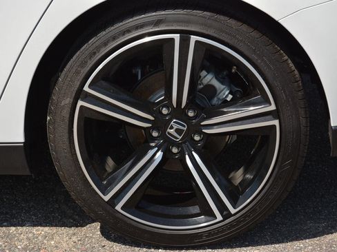Used 2025 Honda Accord Sport image 33