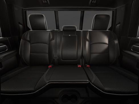 New 2026 RAM 2500 Laramie AWD/4WD image 3