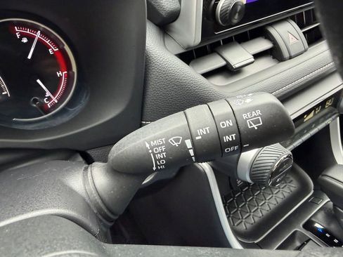 Certified 2025 Toyota RAV4 XLE image 31