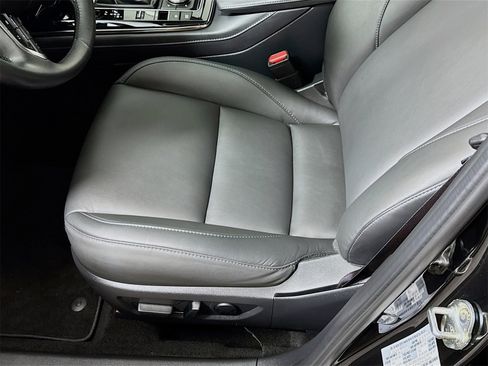 Used 2024 MAZDA CX-30 AWD 2.5 S w/ Preferred Package image 16