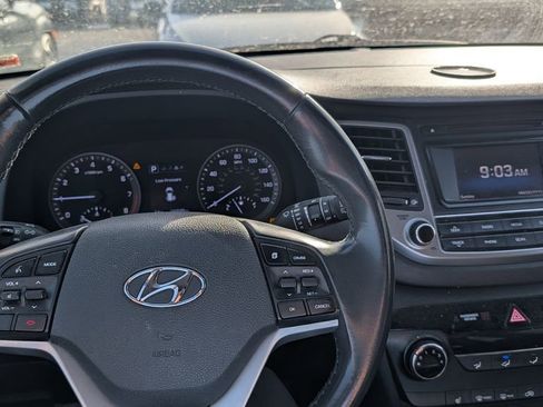 Used 2017 Hyundai Tucson Sport image 8