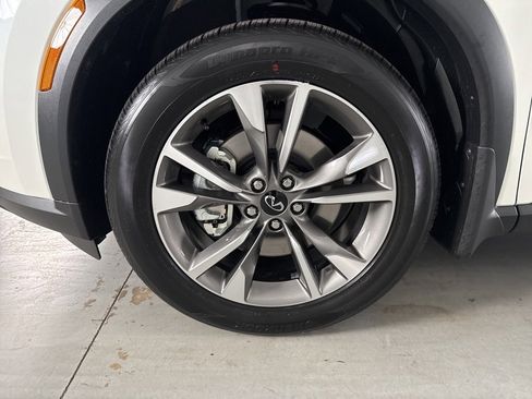 Certified 2025 INFINITI QX60 Luxe w/ Vision Package image 4