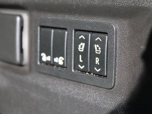 Used 2021 Chevrolet Tahoe Premier image 39