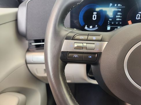 Used 2025 Hyundai Kona SEL FWD image 30