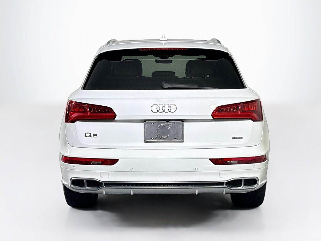 Used 2020 Audi Q5 e Prestige w/ Prestige Package AWD/4WD image 4
