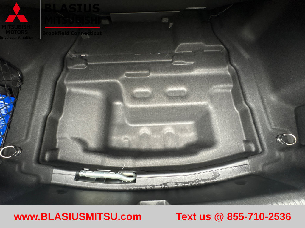 Used 2023 Mercedes-Benz C 300 4MATIC Sedan image 59