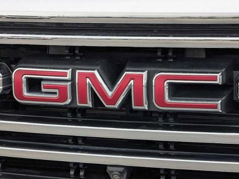 Used 2022 GMC Sierra 1500 SLT w/ SLT Premium Plus Package AWD/4WD image 11