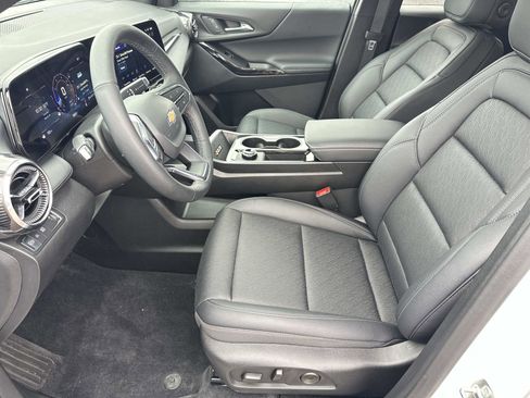 Certified 2026 Chevrolet Equinox LT w/ Convenience Package II image 18