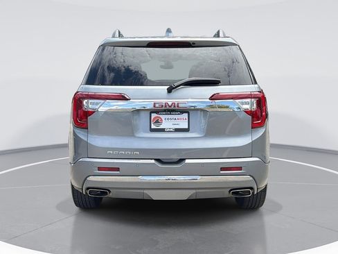 Used 2023 GMC Acadia Denali w/ Denali Technology Package FWD image 4