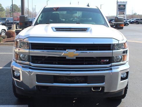 Used 2017 Chevrolet Silverado 2500 LT w/ LT Fleet Convenience Package image 3
