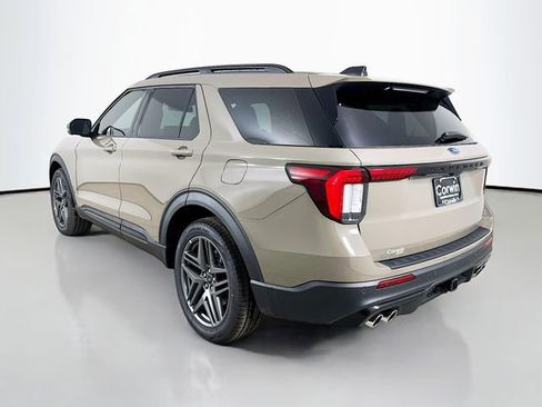 New 2026 Ford Explorer ST w/ Sun And Sound Package image 5