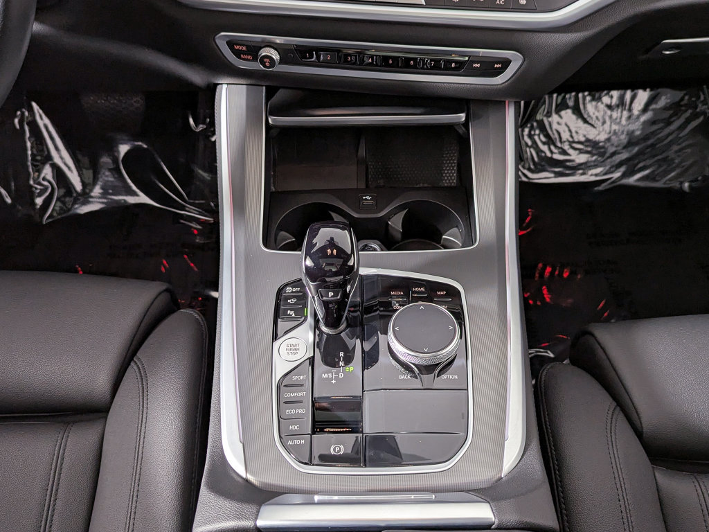 Used 2022 BMW X5 xDrive40i w/ Climate Comfort Package AWD/4WD image 37