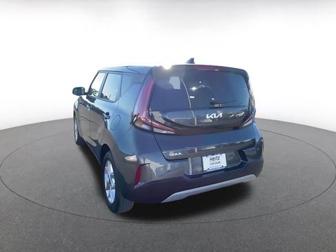 Used 2025 Kia Soul LX w/ LX Technology Package image 11