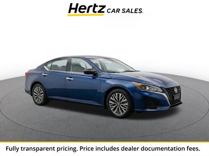 Used 2025 Nissan Altima 2.5 SV